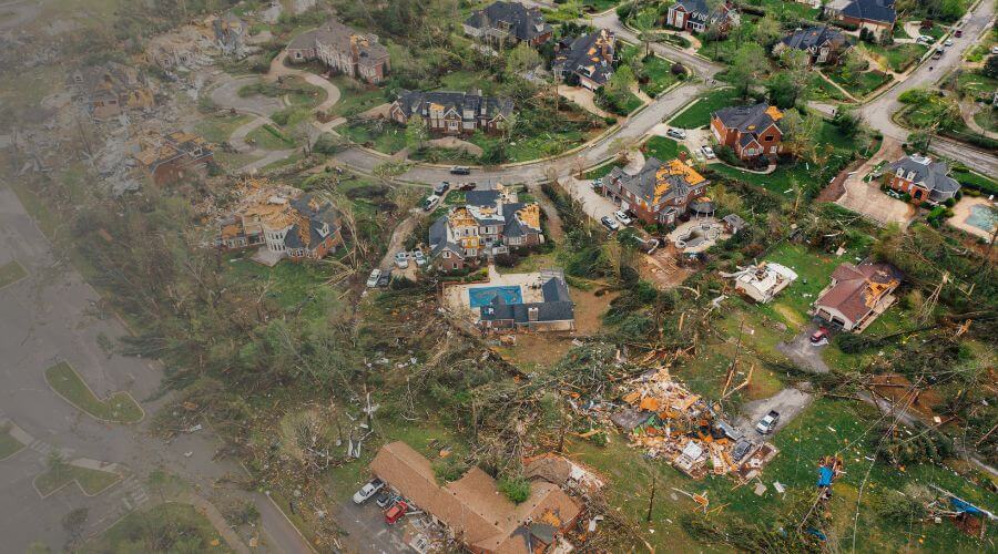 Why choose water damage cleanup for ceiling water damage repair in Phoenix